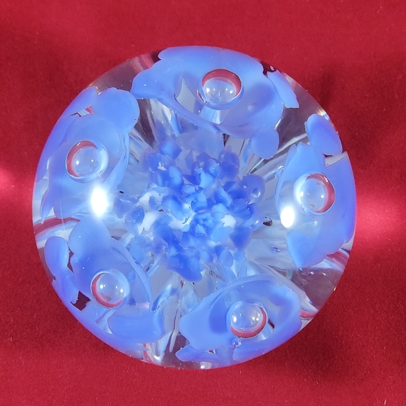 GORGEOUS VINTAGE GIBSON 1990 SIGNED ART GLASS PAPERWEIGHT. - Picture 7 of 11